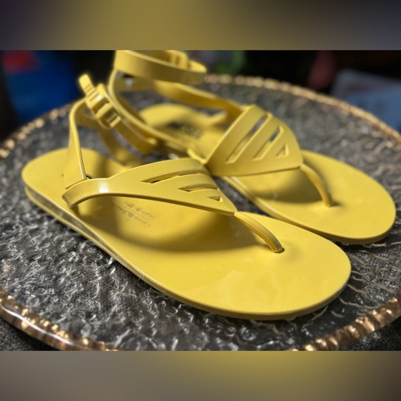 DIESEL Ankle Jelly Sandals Made in Italy • Vibrant Yellow Green • NIB Size 7.5 - Picture 3 of 14